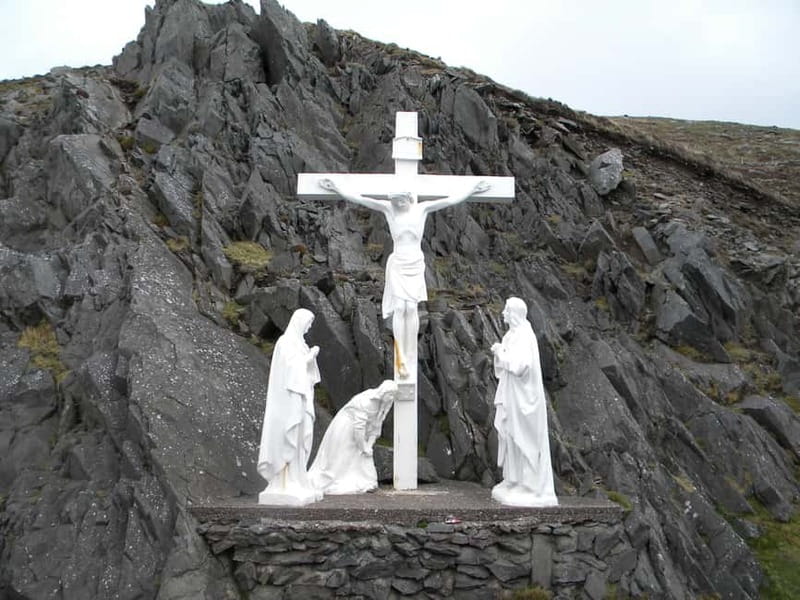 From Killarney: Dingle and Slea Head Peninsula Day Tour - Who will enjoy this six-hour outing