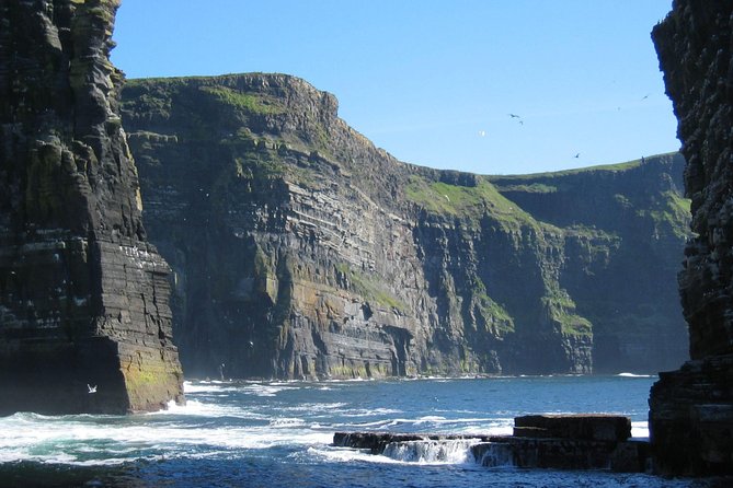 Galway to Aran Islands Inisheer, Doolin, Cliffs of Moher Day Tour - Guides who make the long day easier