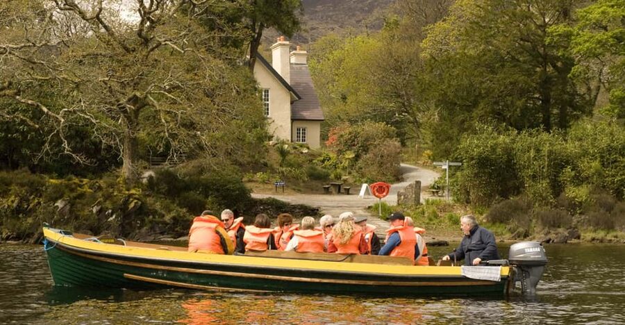 Gap of Dunloe Tour by Foot & Boat - Walking through the 11-kilometer Gap of Dunloe