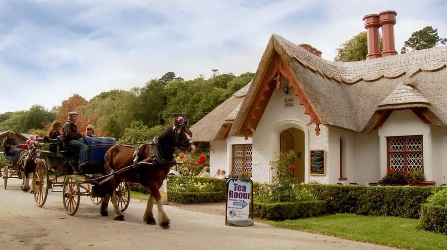 Killarney: 1-Hour Jaunting Car Horse and Carriage Tour - Setting out beside Killarney Train Station