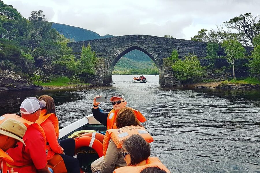 Killarney: Gap of Dunloe Pony, Trap & Traditional Boat Tour - Key points to know before booking