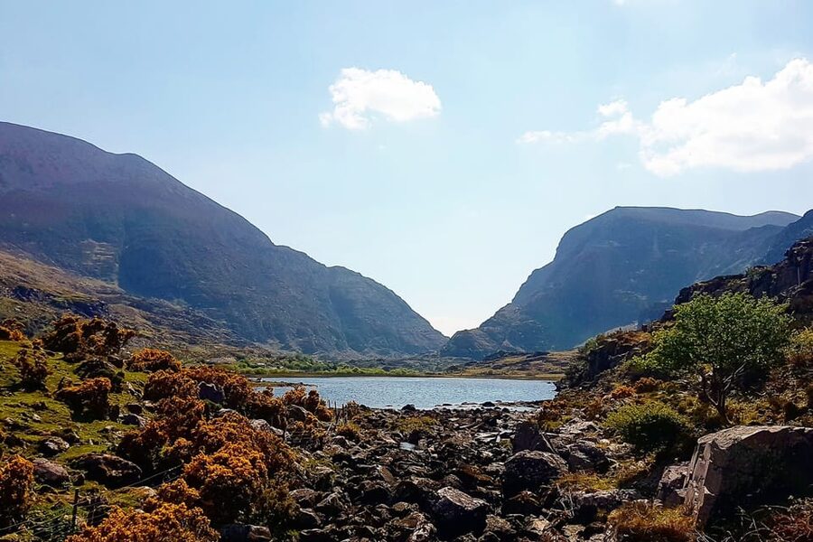 Killarney: Gap of Dunloe Pony, Trap & Traditional Boat Tour - Two hours across Killarney’s three lakes