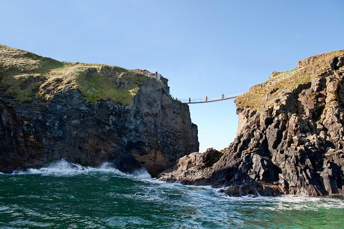 Northern Ireland Including Giant's Causeway Rail Tour from Dublin - Dunluce Castle: ten minutes for a dramatic ruin