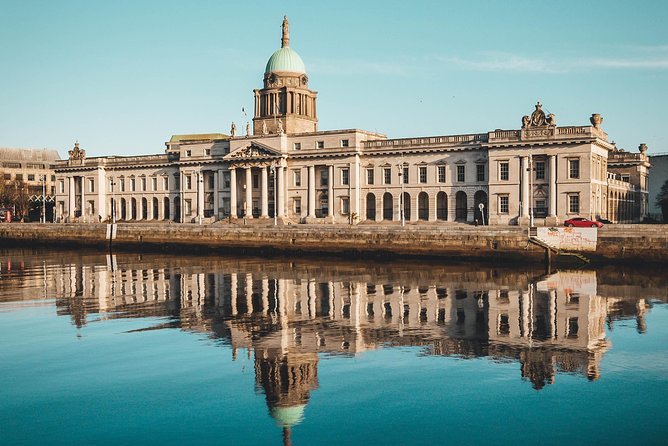 Private Dublin Arrival Transfer - Airport to Hotel / Accommodation - A calm first ride from Dublin Airport