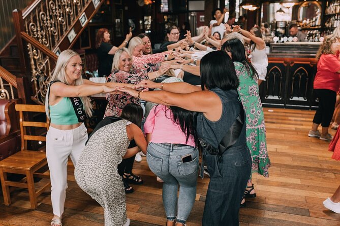 The Irish Dance Party in Dublin - Learning three Irish dances