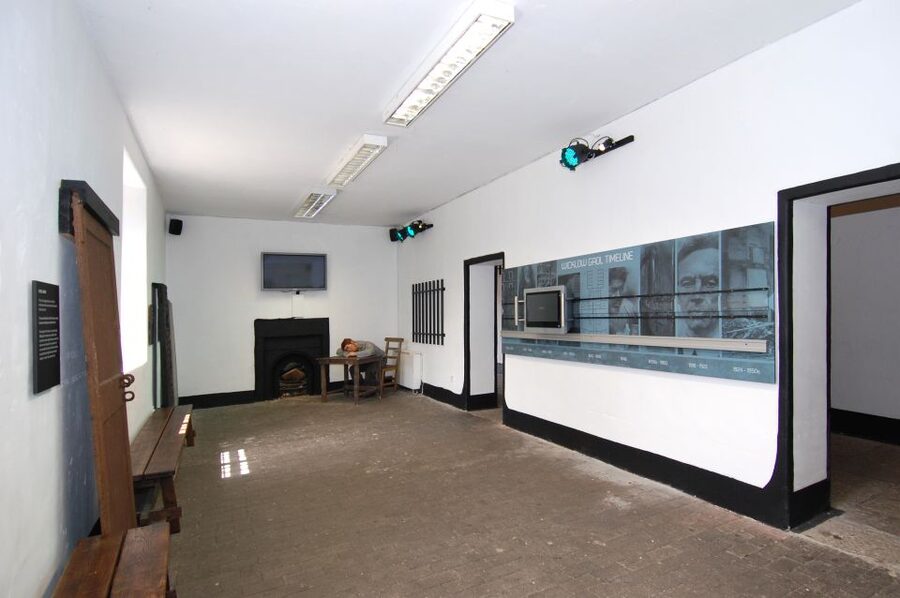 Wicklow Historic Gaol: 1-Hour Tour - Entering Wicklow Gaol Through the Gates of Hell
